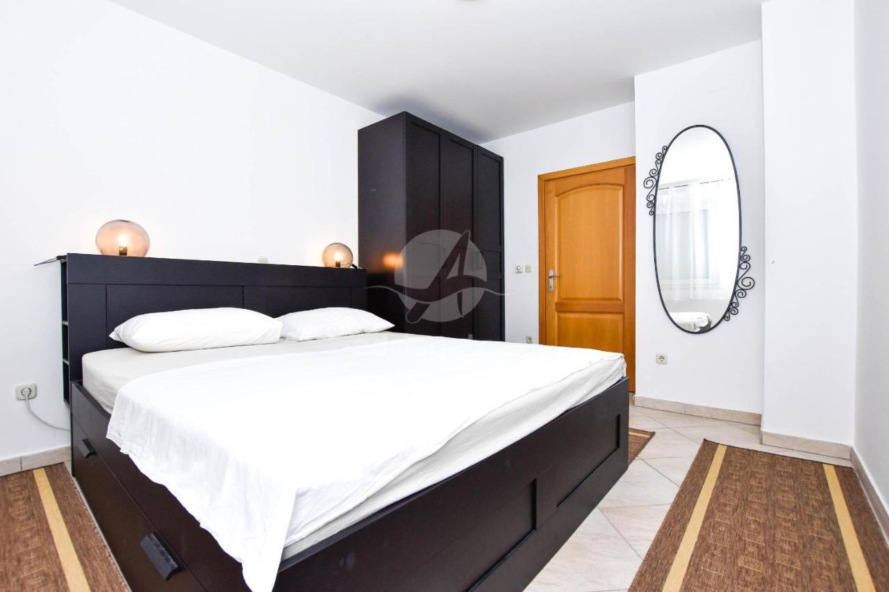 Apartment Jaspis Биоград на Мору Екстериор снимка