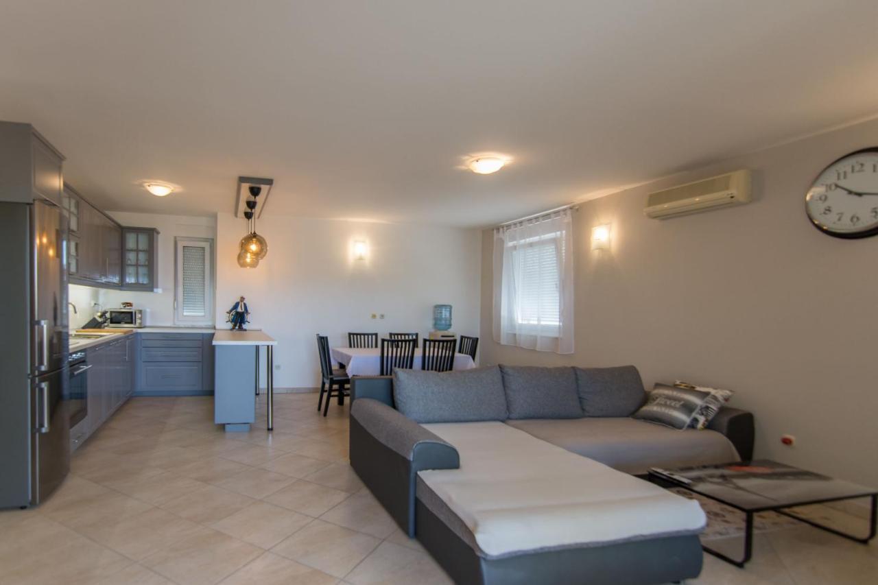 Apartment Jaspis Биоград на Мору Екстериор снимка